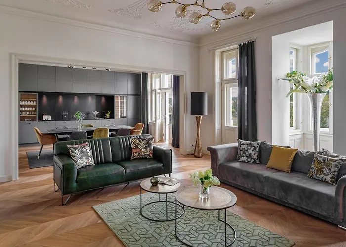 Mn6 Luxury By Adrez Praga