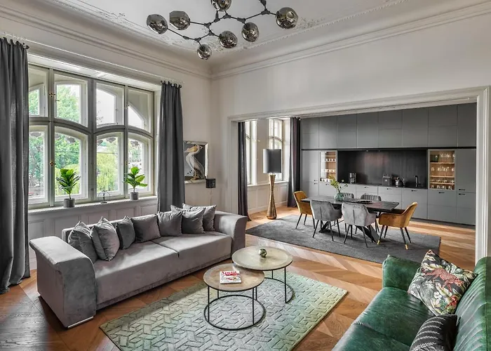 Mn6 Luxury By Adrez Praga