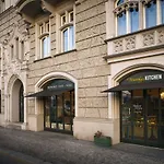 Mn6 Luxury By Adrez Praha
